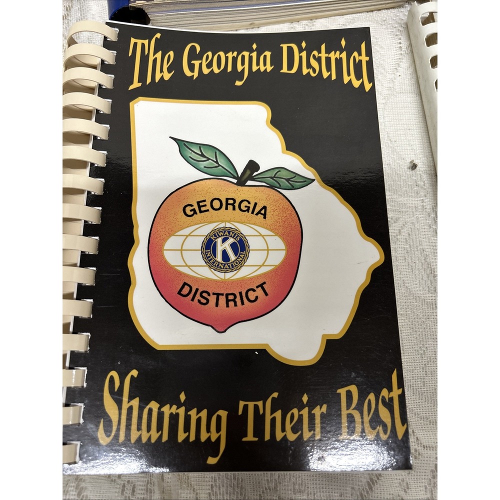 LOT OF 7 SPIRAL COOKBOOKS COMMUNITY LOCAL CHURCH FORT BLISS VTG COOK BOOK - Picture 3 of 15